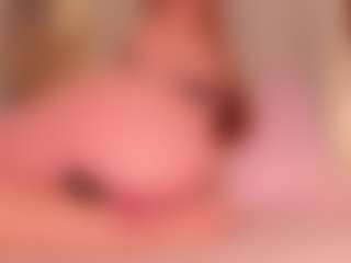Live cam show with Samaantha-White - Brown Eyes Mature on Camsoda