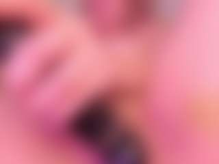 Live cam show with Samaantha-White - Big Ass on Camsoda
