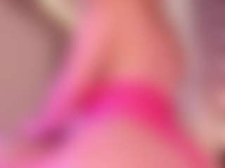 Live cam show with Samaantha-White - Big Tits Blowjob on Camsoda