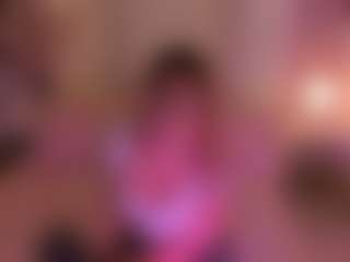 Live cam show with Samaantha-White - Brown Eyes Blonde Hair on Camsoda