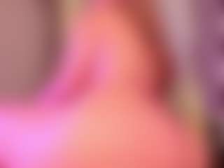 Live cam show with Samaantha-White - Shaved Pussy Mature on Nude Chat * 1 On 1 Webcam Sex * Live Cam Show