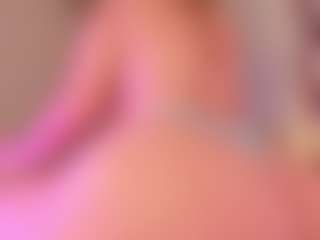 Live cam show with Samaantha-White - Brown Eyes on Uber Horny