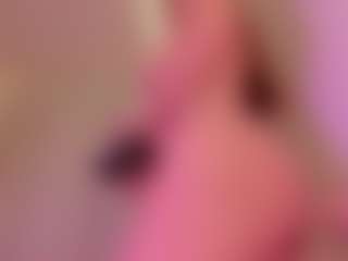 Live cam show with Samaantha-White - Blonde Hair on Gym Cam Girls
