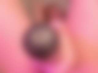 Live cam show with Samaantha-White - Sexwebcam Curvy on Latina Girls