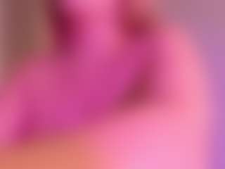 Live cam show with Samaantha-White - Athletic Shaved Pussy on CamwithHer
