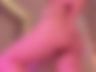 Live cam show with Samaantha-White - Blonde Hair Curvy on Camsoda