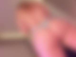 Live cam show with Samaantha-White - Italian Mature on CamClone | colombia