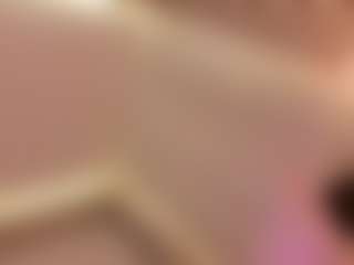 Live cam show with Samaantha-White - Blonde Hair on Camsoda