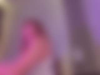 Live cam show with Samaantha-White - Athletic Cum on liverealitysex.com