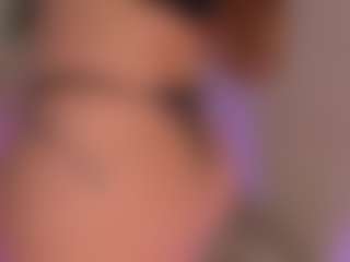 Live cam show with Samaantha-White - Spank on boobsie.com