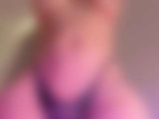 Live cam show with Samaantha-White - Thin on SxyPornLive