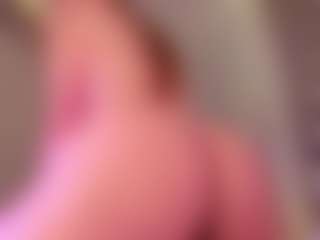 Live cam show with Samaantha-White - Mature on Gym Cam Girls