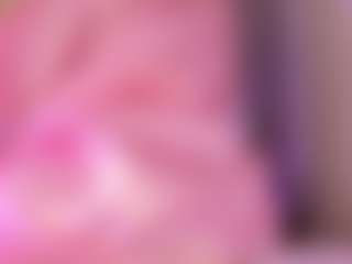 Live cam show with Samaantha-White - Shaved Pussy on makecum.org