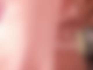 Live cam show with Samaantha-White - Athletic Blowjob on Dolls Live
