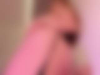 Live cam show with Samaantha-White - Athletic Blowjob on Camsoda