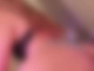 Live cam show with Samaantha-White - Big Tits on StripNow