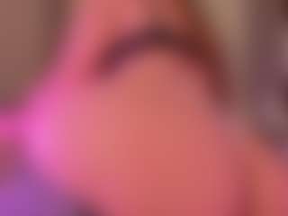 Samaantha-White's Live Sex Cam Show