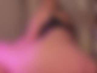 Samaantha-White's Live Sex Cam Show