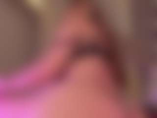 Samaantha-White's Live Sex Cam Show