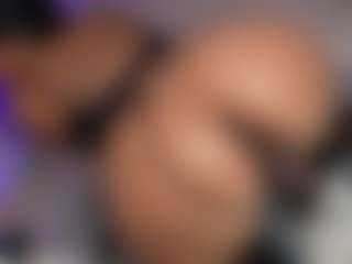 Live cam show with Violetta browm - Average on Camsoda