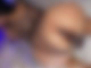 Live cam show with Violetta browm - Average on Instabang
