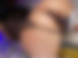 Live cam show with Violetta browm - Fuck Machine on TastyBlacksLive