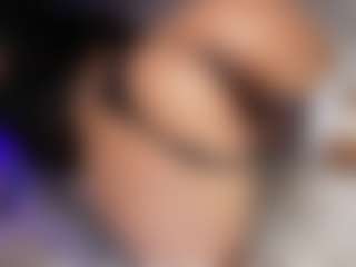 Live cam show with Violetta browm - Dirty Talk on Chatstar
