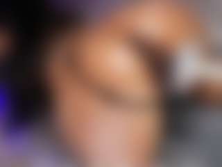 Live cam show with Violetta browm - Double Penetration on Chatstar