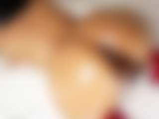 Live cam show with Violetta browm - Average on xblisslive.com