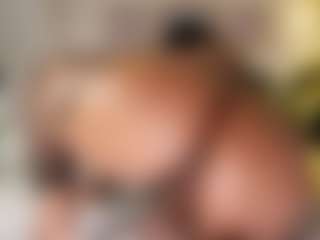 Live cam show with Violetta browm - Big Tits on xDating