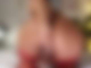 Live cam show with Violetta browm - Big Tits on makecum.org