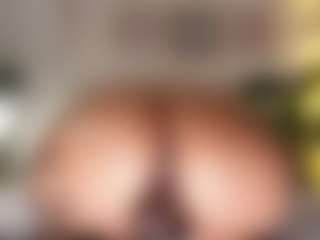 Live cam show with Violetta browm - Double Penetration on crypto-cams