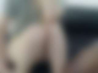 Live cam show with YemboRainbow - Brown Eyes on WildCum
