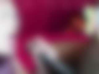 Live cam show with YemboRainbow - Strip on AdultVida.com