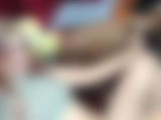 Live cam show with Studiowahines - Blonde Hair on Uber Horny
