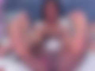 Yeras Live-Sex-Cam-Show