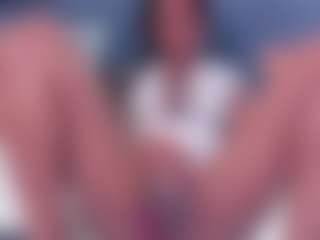 Live cam show with Yera - Brown Eyes on Uber Horny