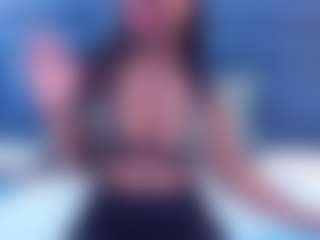 Live cam show with Yera - Teen (18+) on chickslive.net