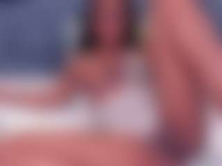 Live cam show with Yera - Camel Toe on sexylive.show