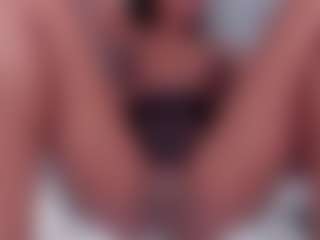 Live cam show with Yera - Black Young Adult on Strip Flash - Live Sex Shows
