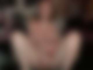 Live cam show with CarrottCake - Mask on AdultVida.com