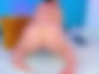 ParisRoa's Live Sex Cam Show