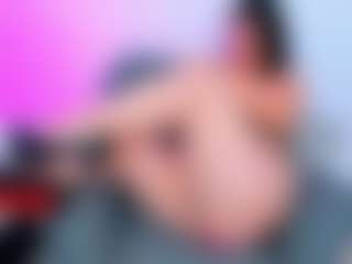 ParisRoa's Live Sex Cam Show