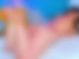 Live cam show with ParisRoa - Bedroom Mature on PervPlay.com