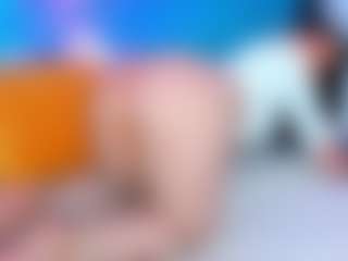 Live cam show with ParisRoa - Mature on Camsoda