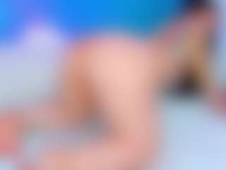 ParisRoa's Live Sex Cam Show
