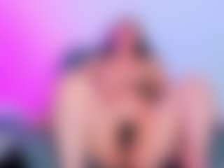 ParisRoa's Live Sex Cam Show