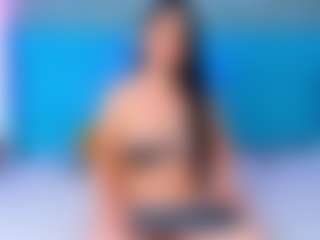 Live cam show with ParisRoa - Big Tits Small Tits on Camming Site