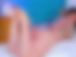 Live cam show with ParisRoa - Cosplay BBW on CamClone