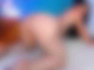 ParisRoa's Live Sex Cam Show